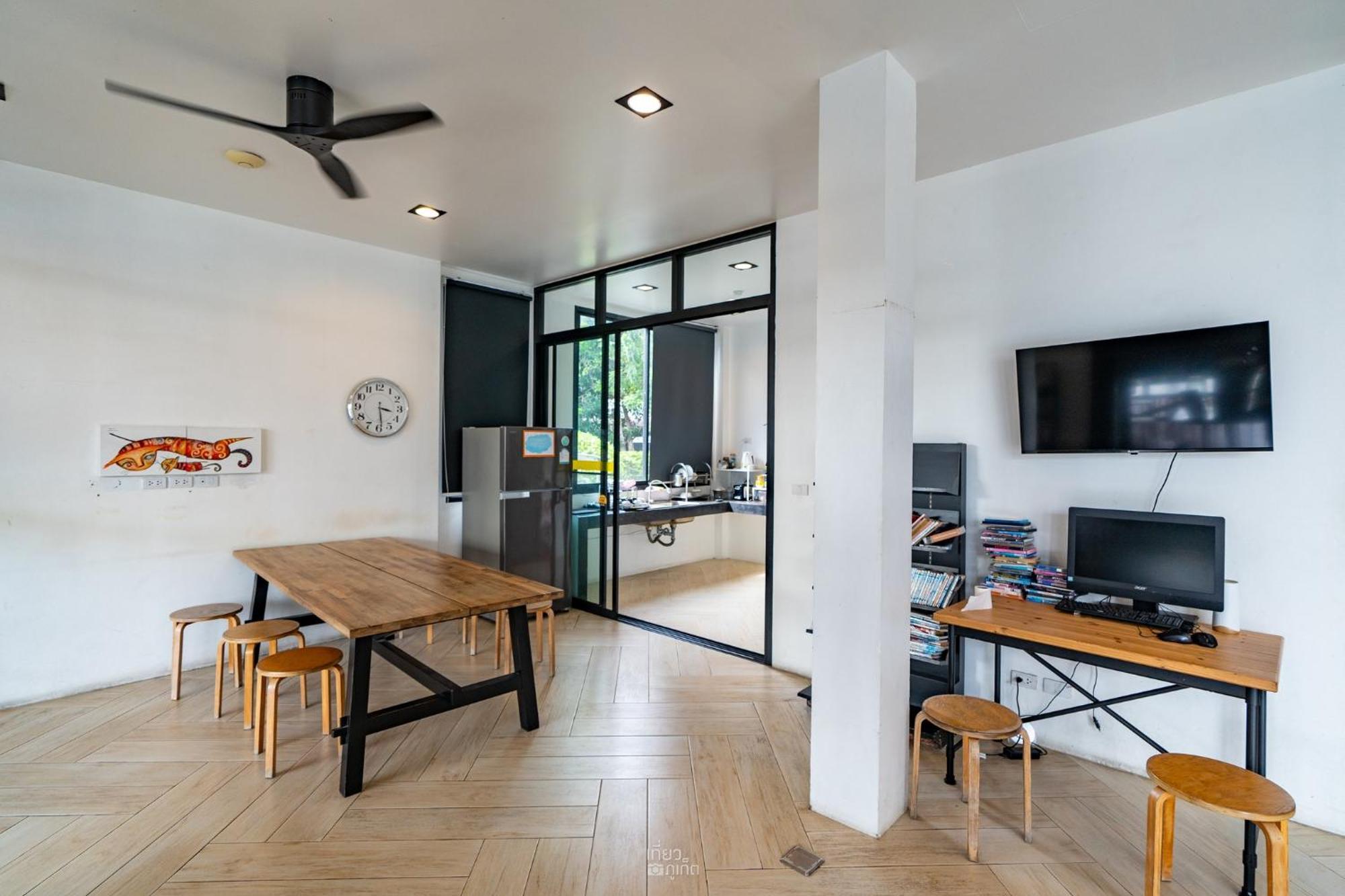 Book A Bed Poshtel - Sha Plus Phuket Eksteriør bilde